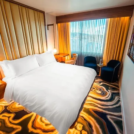 Hotel Superior East Wing By Five 4*