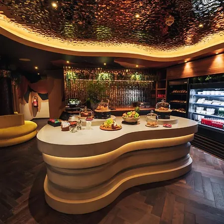 Superior East Wing By Five