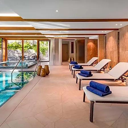 Superior East Wing By Five 4* Zúrich