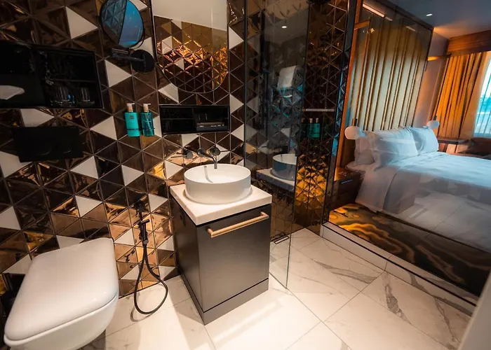 Superior East Wing By Five 4* Zürich