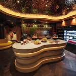 Superior East Wing By Five